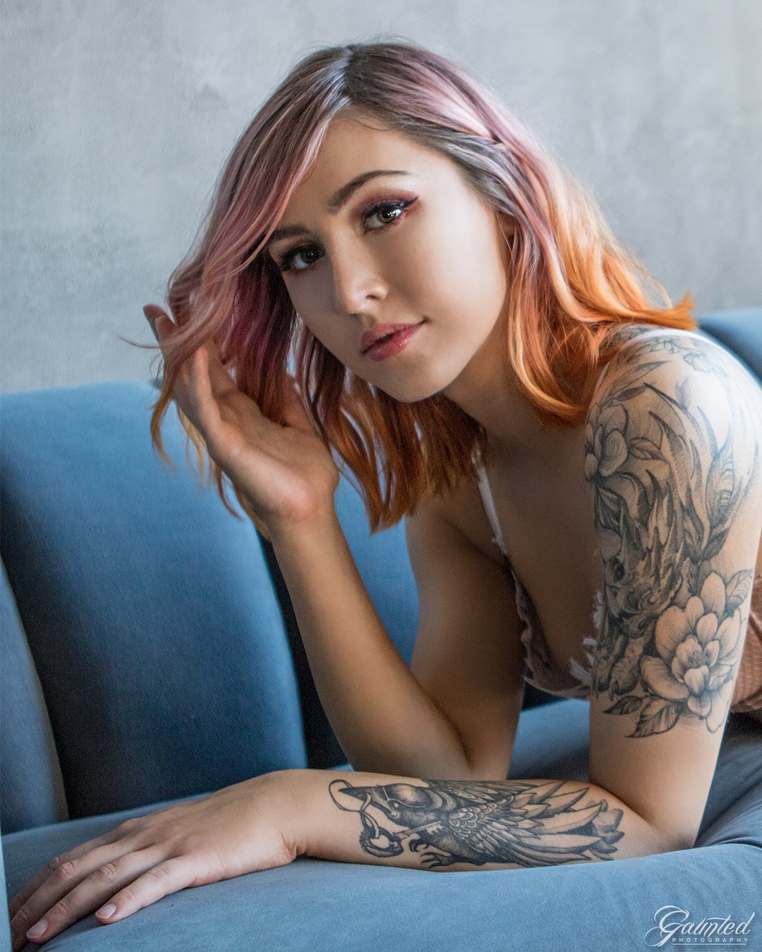 Couchpeach🍑 (Full photoset is a P̸at̴r̸eon̷ reward this month, so 1 week left to get ittt!) 📷 @gaunted https://t.co/Sitg1zsw85