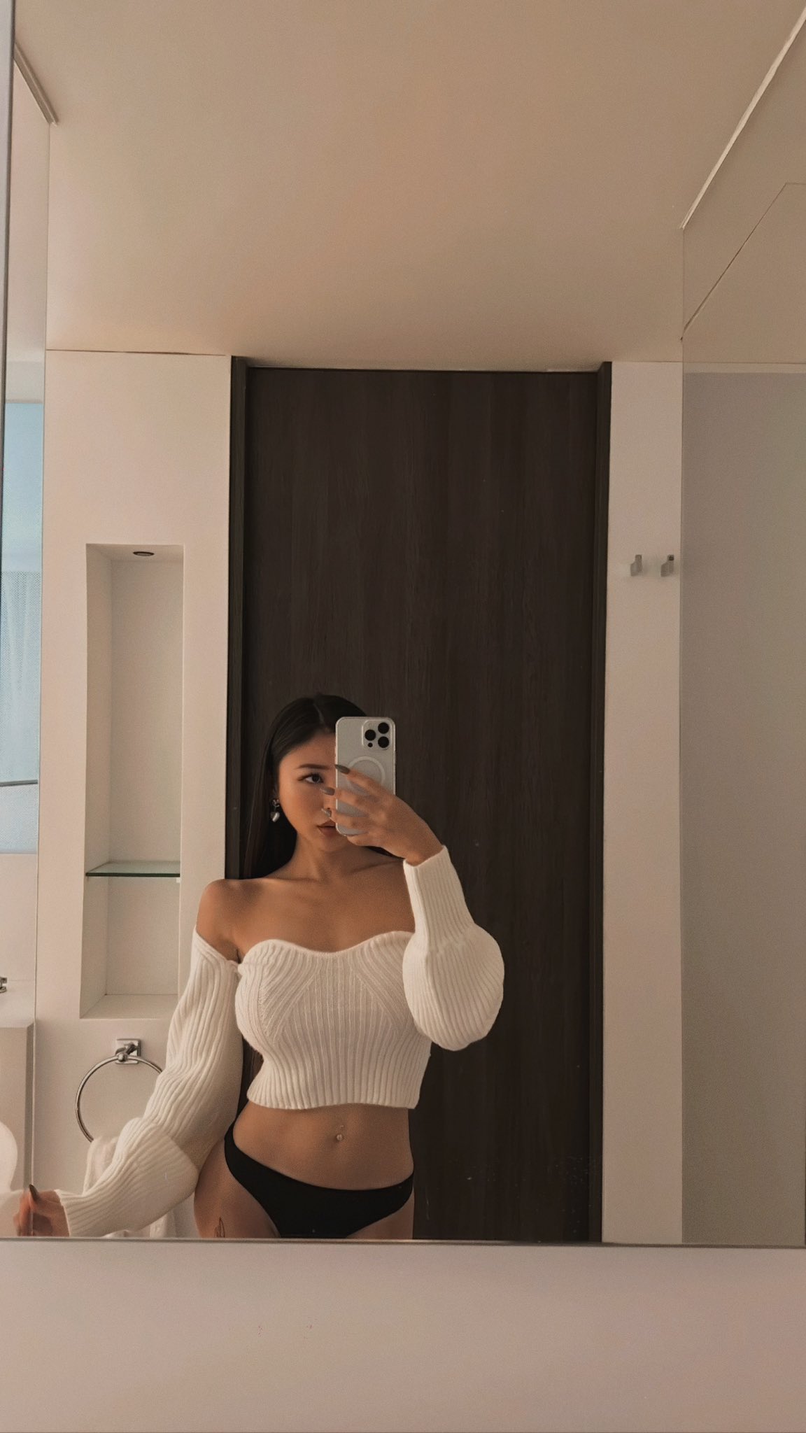 Come steal my heart https://t.co/rXArkv898y