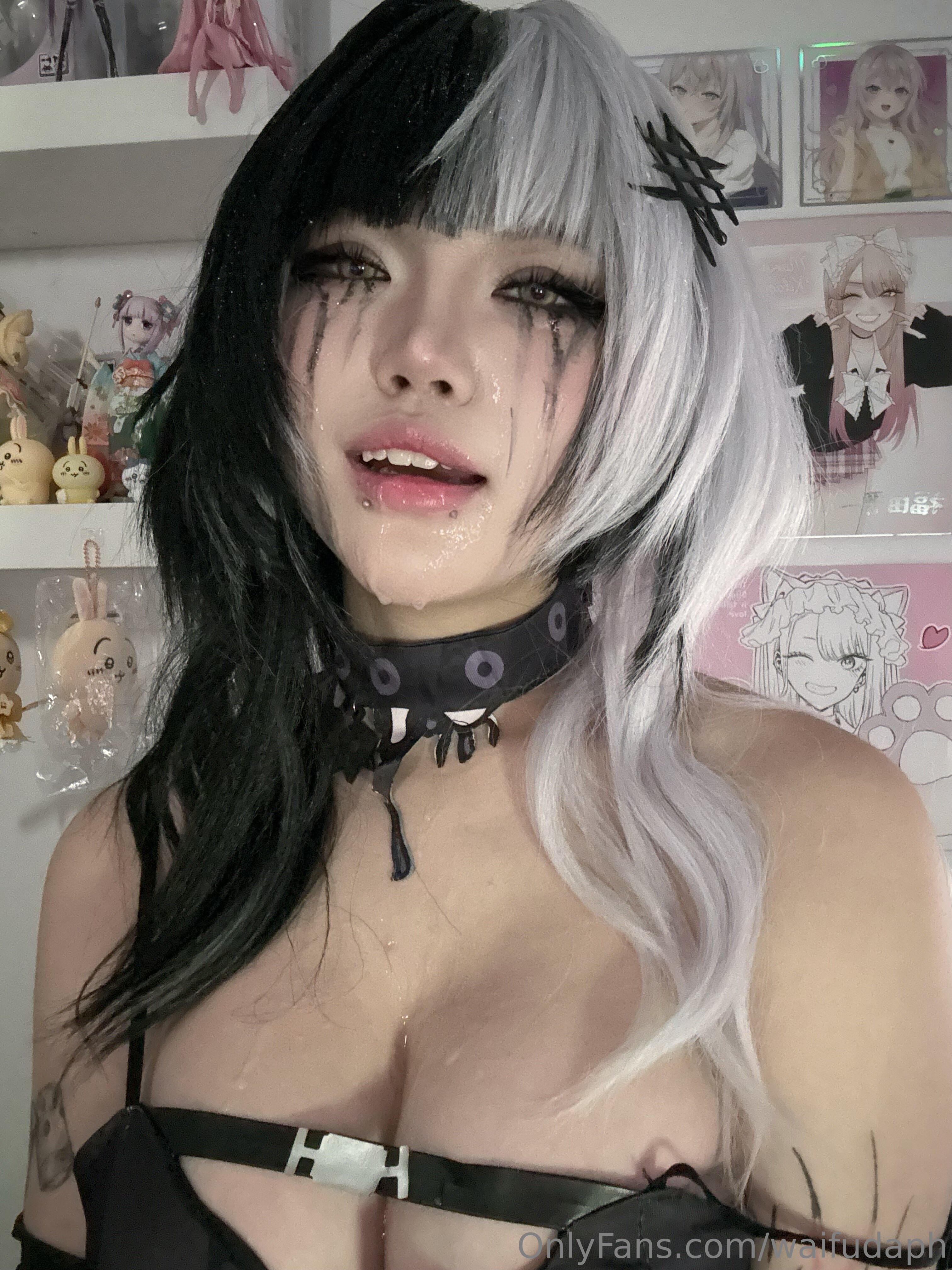 I like it sloppy 🖤